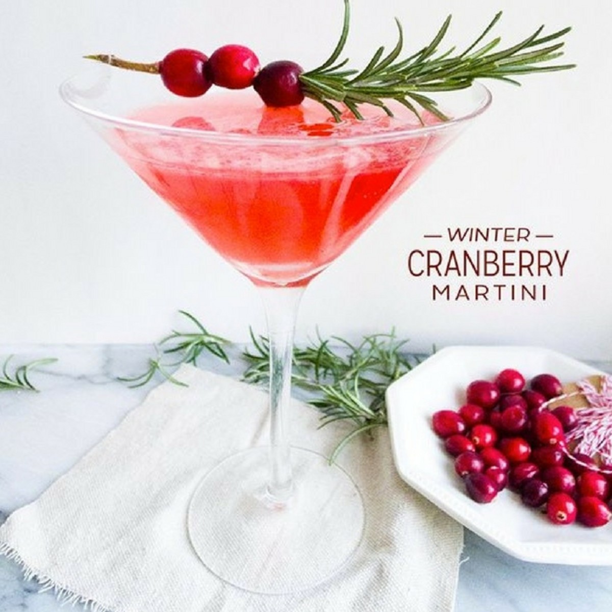 Saturday Sips Holiday Cranberry Martini Momtrendsmomtrends