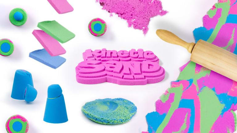  Kinetic Sand, Sandisfactory Set, 4.5lbs of Colored and