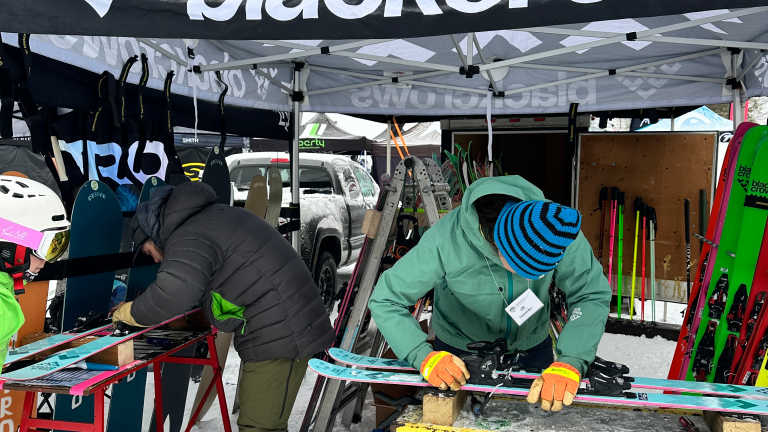 Demo Days to Test Out New Skis - MomTrends