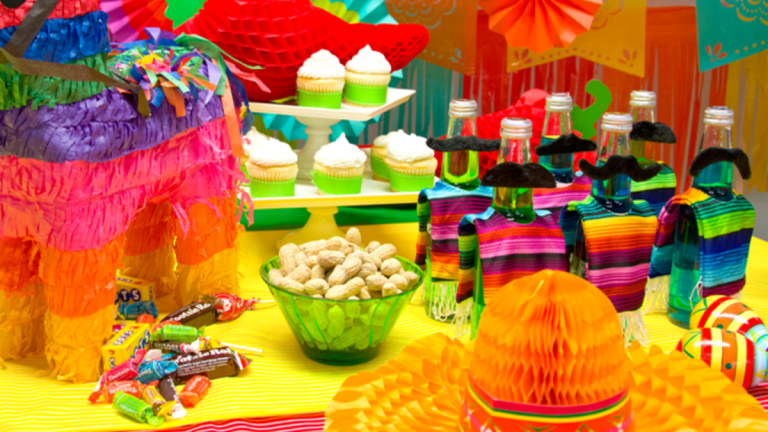 Easy Cinco de Mayo Taco Party - MomTrends