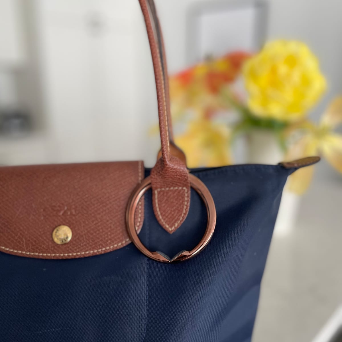 The Clipa Instant Handbag Hanger Review | Gear Diary