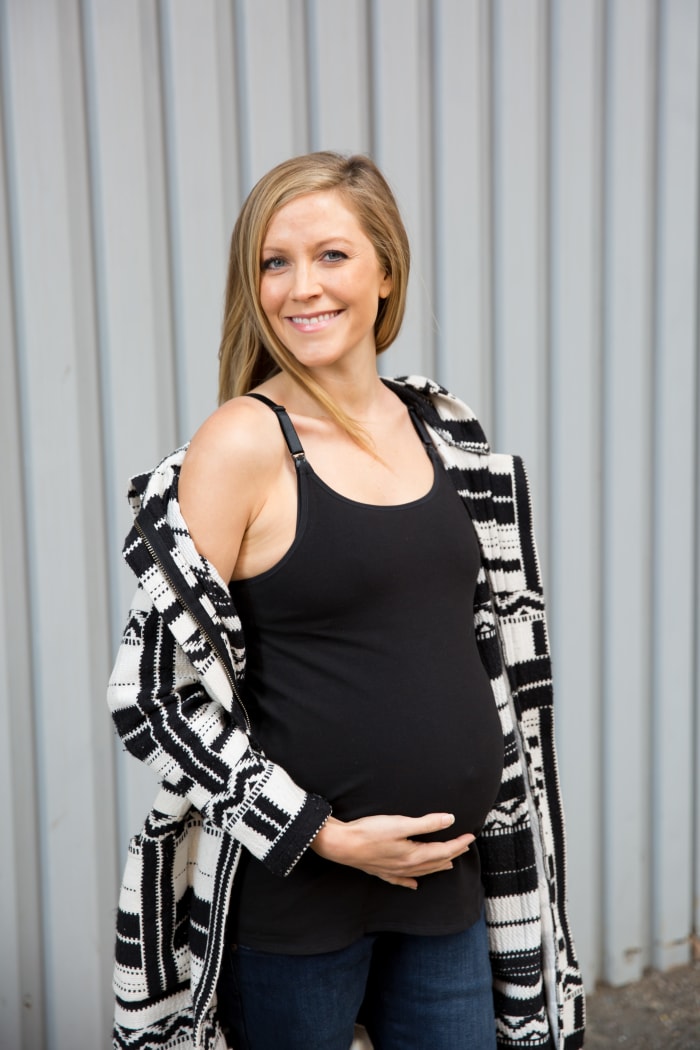 How to Dress Up Your Maternity Basics - MomTrends