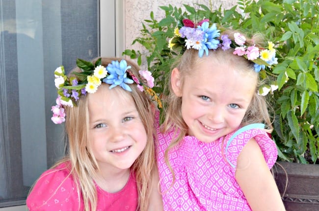 Make Midsommar in Sweden Floral Wreath Craft - MomTrends