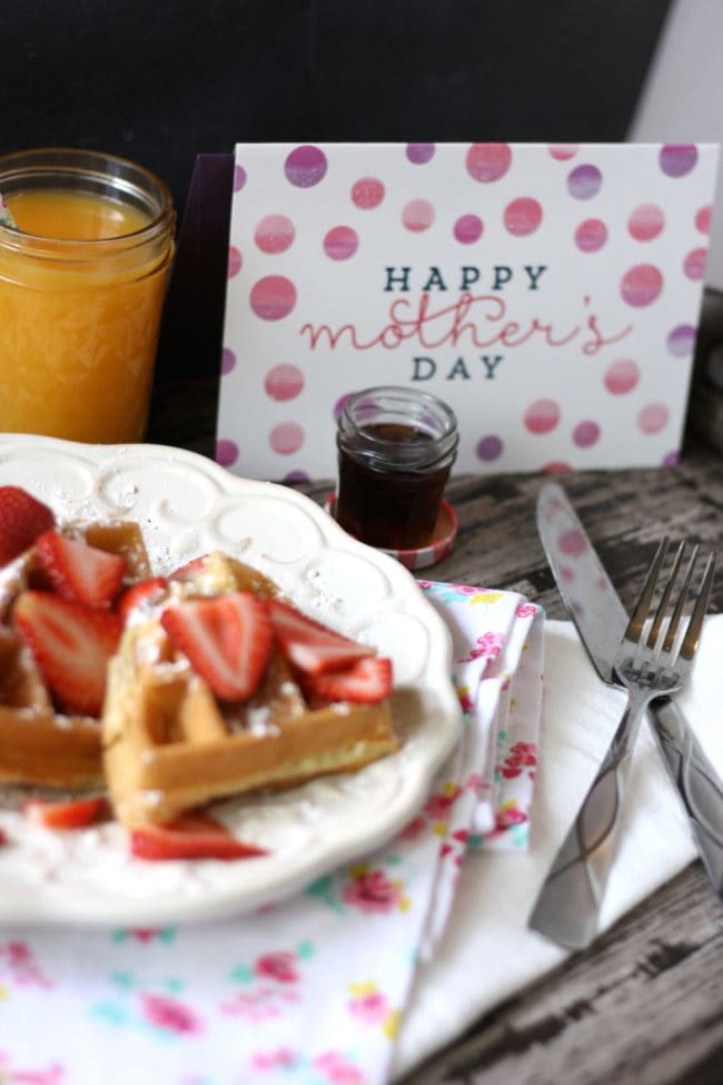 How To Plan The Perfect Breakfast In Bed For Mothers Day Momtrends