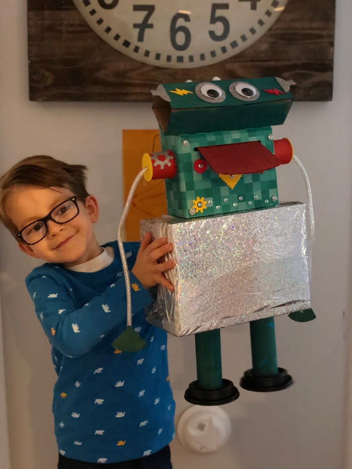 4 Ways to Celebrate Kid Inventors' Day - MomTrends