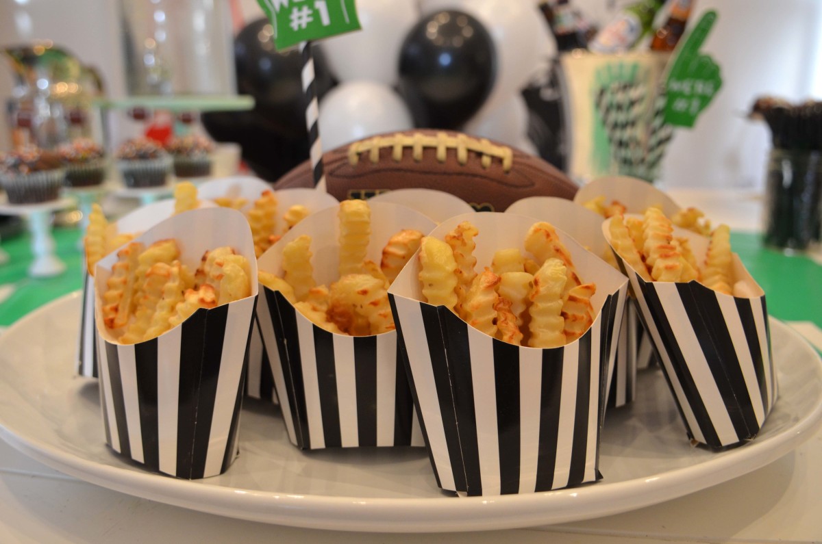 How to Throw a Game Day Party the Whole Family Will Enjoy - MomTrends