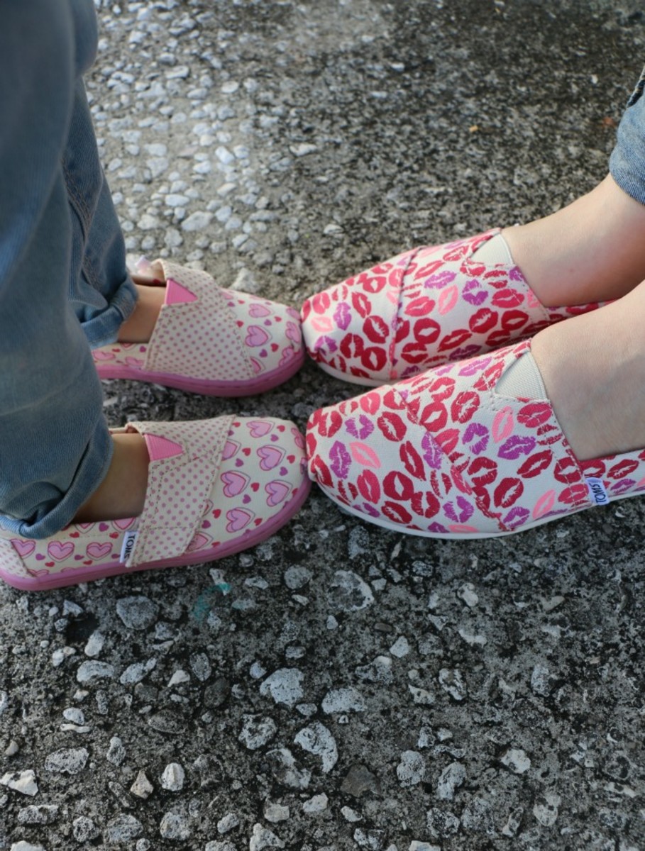 mommy and me toms