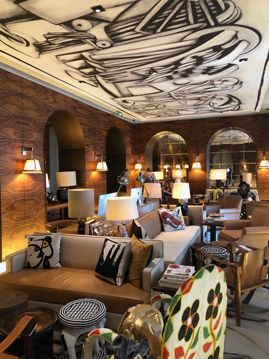 Brach New Stylish Paris Hotel - MomTrends