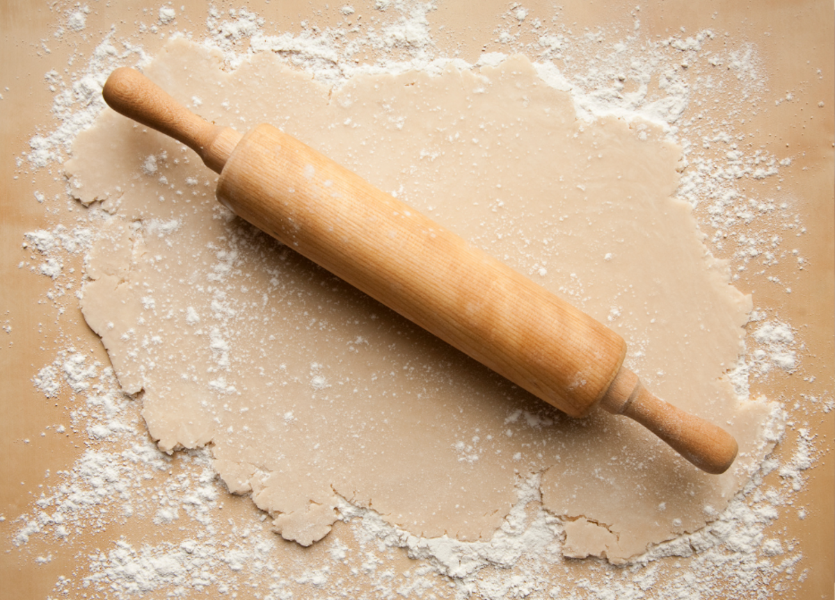 How to Roll a Pie Crust MomTrends