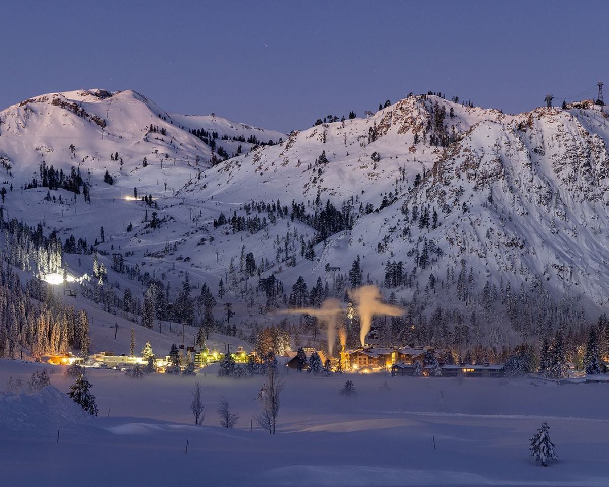 Plan A Palisades Tahoe Ski Trip - MomTrends