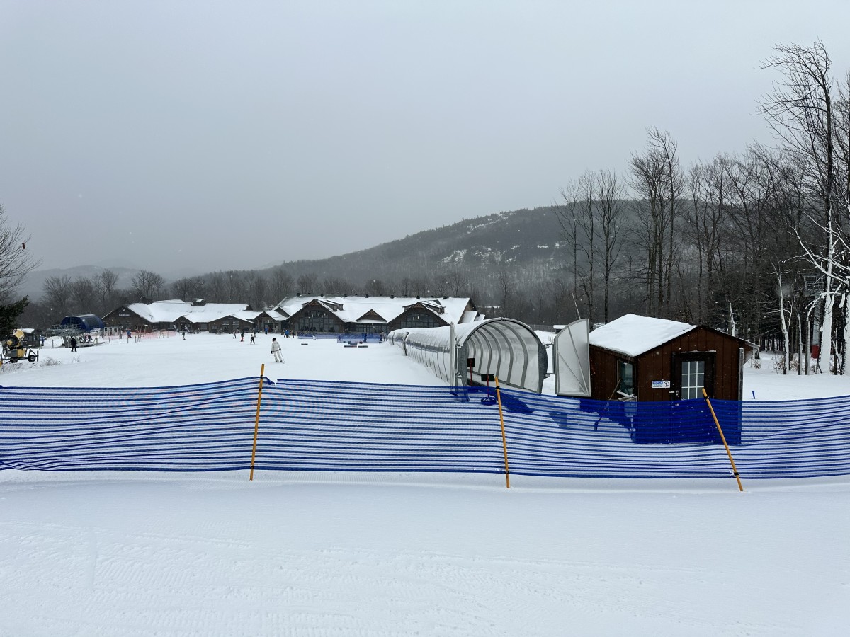 Learning to Ski at Whiteface Mountain New York - MomTrends