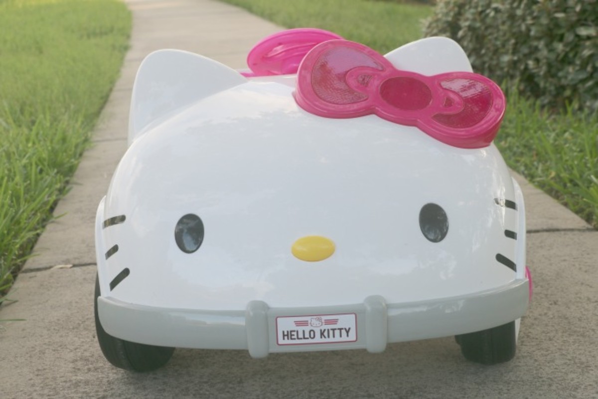 Make Summer More Magical with the Dynacraft Hello Kitty CarMomTrends